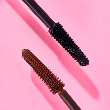essence lash WITHOUT LIMITS objemová a prodlužující řasenka