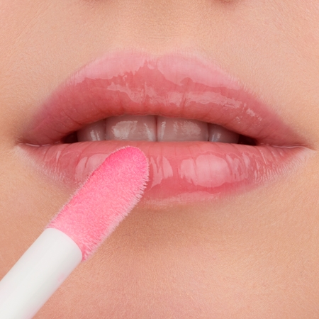 essence Hydra Kiss Mitrinoša eļļa lūpām