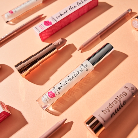 essence The Nude Lip Set Gift Set for lips Romantic