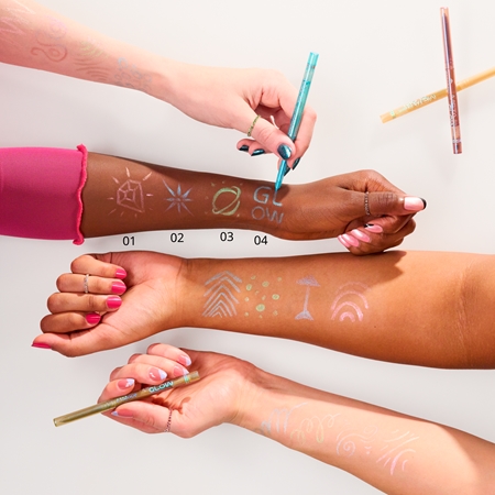 essence META GLOW Eyeliner