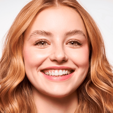 essence META GLOW Eyeliner
