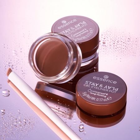 essence STAY & PLAY očné linky