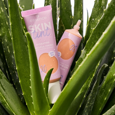 essence SKIN tint Kerge tooniv niisutaja SPF 30
