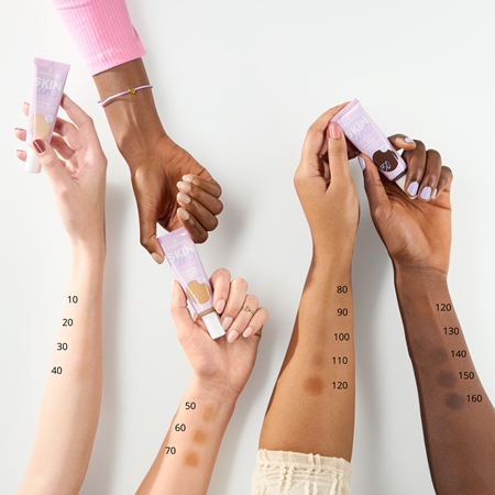 essence SKIN tint ελαφρύ ενυδατικό μεικ απ SPF 30