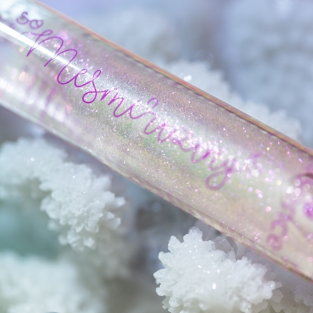 essence So Mesmerizing Lūpu eļļa