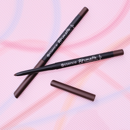 essence 8h Matte Comfort Matte Lip Liner with sharpener