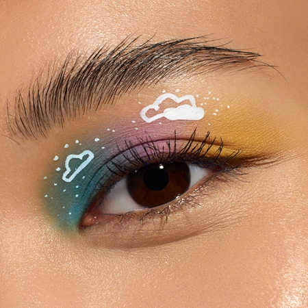 essence COLOUR it! течни очни линии