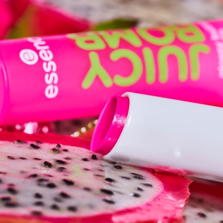 essence Juicy Bomb bálsamo labial