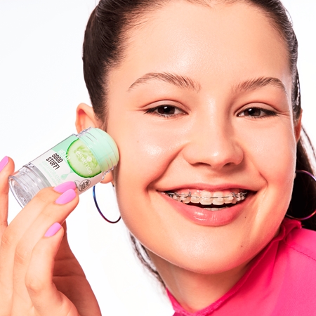 essence Hello, Good Stuff! sérum hydratant en stick