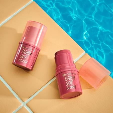 essence BABY GOT BLUSH blusher stick