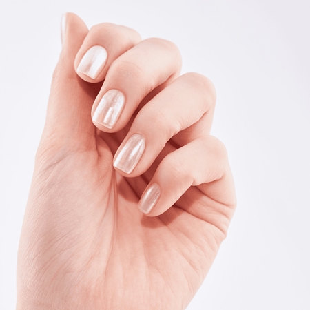 essence studio nails UV GEL NAIL pudr na nehty