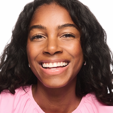 essence FOUNDATION Stick ilgai išliekanti makiažo bazė pieštukinė priemonė