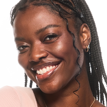 essence FOUNDATION Stick fond de teint longue tenue en stick