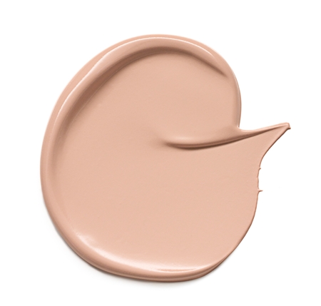 essence CAMOUFLAGE+ MATTE Liquid Concealer with matt effect