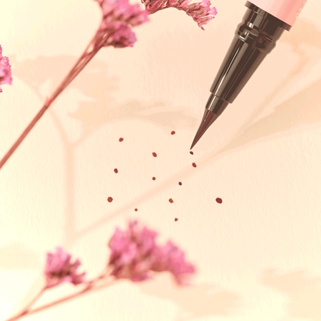 essence FaBOWlous Freckle Pencil