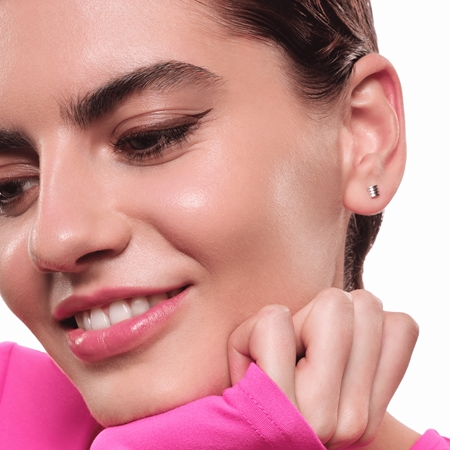 essence COLOUR it! υγρό λάινερ ματιών