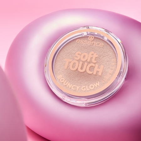 essence Soft Touch cream highlighter with powder effect