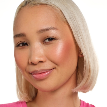 essence Radiant Light παλέτα highlighters και ρουζ