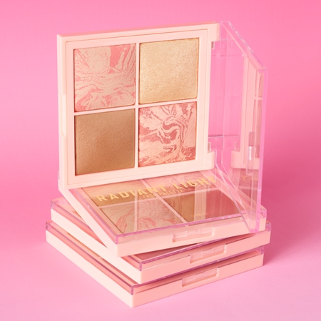 essence Radiant Light παλέτα highlighters και ρουζ