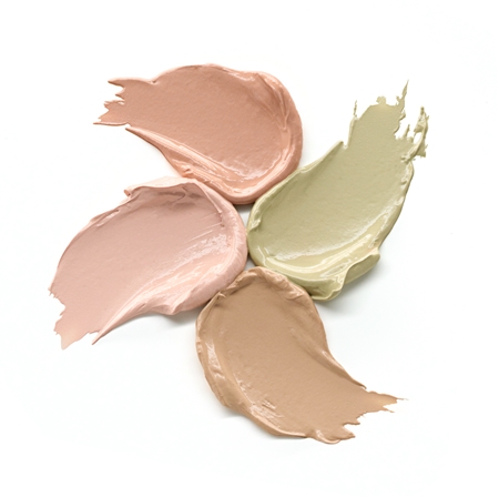 essence CORRECT & CONCEAL Concealer Palette to even out skin tone
