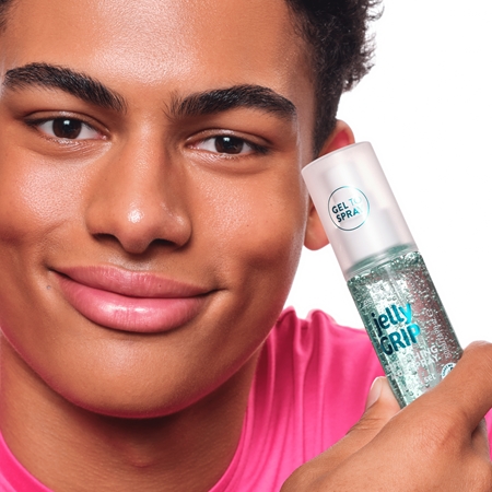 essence jelly GRIP 2-in-1 primer and setting spray with a refreshing effect