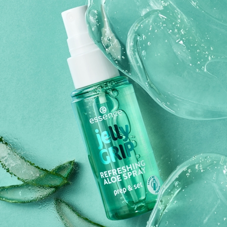 essence jelly GRIP 2-in-1 primer and setting spray with a refreshing effect
