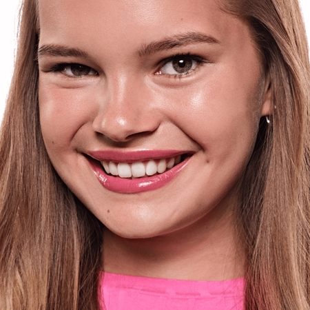 essence Hydra Kiss lip stain