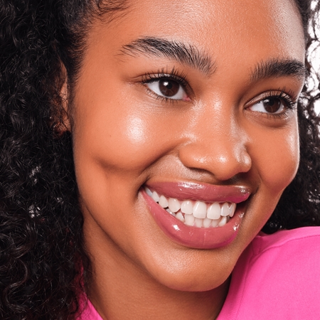 essence Extreme Shine gloss para um volume extra