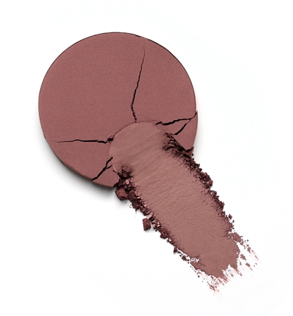 essence Soft Touch bronzer s matným efektem