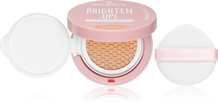 essence BRIGHTEN UP! Cushion Foundation μεικ απ σε σφουγγαράκι