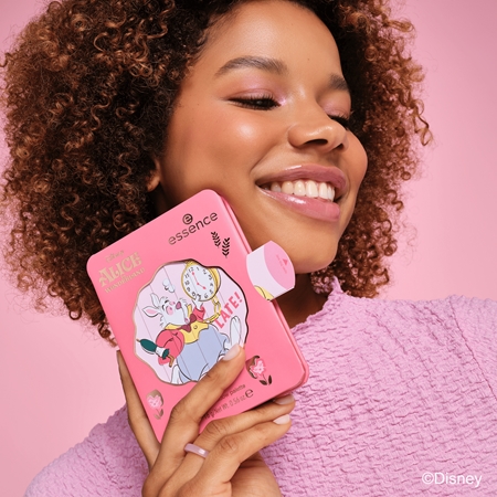 essence Disney Alice in Wonderland Lauvärvipalett notino.ee