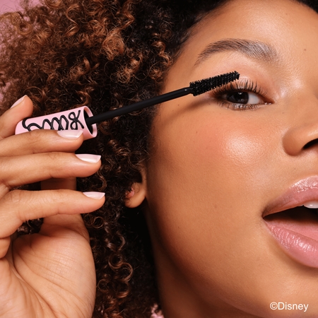essence Disney Alice in Wonderland Extending Mascara with false lash effect