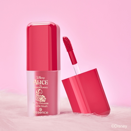 essence Disney Alice in Wonderland blush liquide effet mat