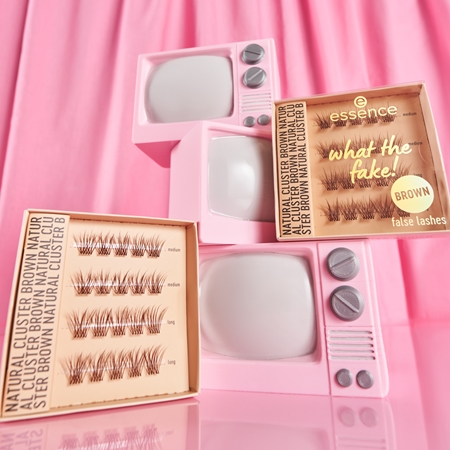 essence WHAT THE FAKE! False Eyelashes