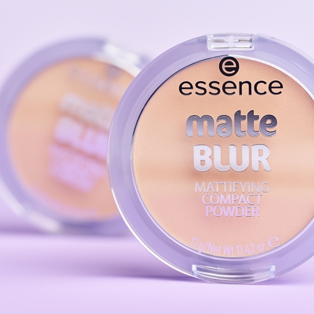 essence matte BLUR Kompaktpuder mit mattierender Wirkung