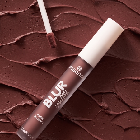 essence Blur Soufflé Matt flytande läppstift