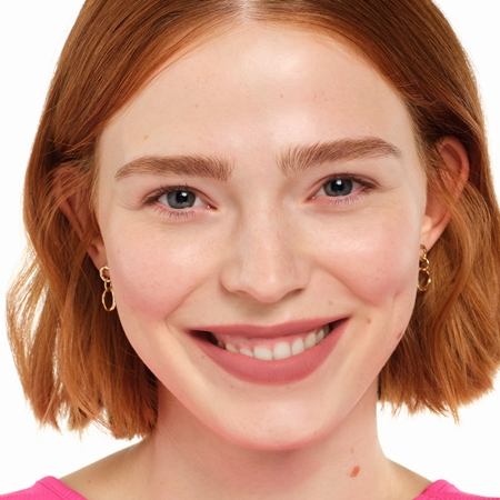 essence Blur Soufflé Šķidra matētā lūpu krāsa
