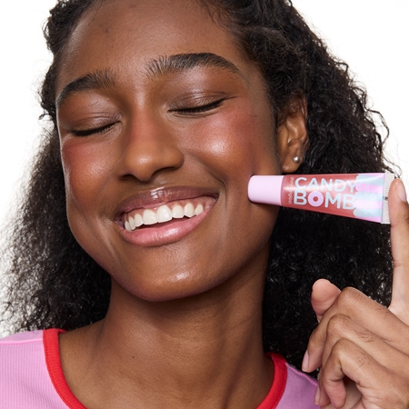 essence Candy Bomb lip gloss