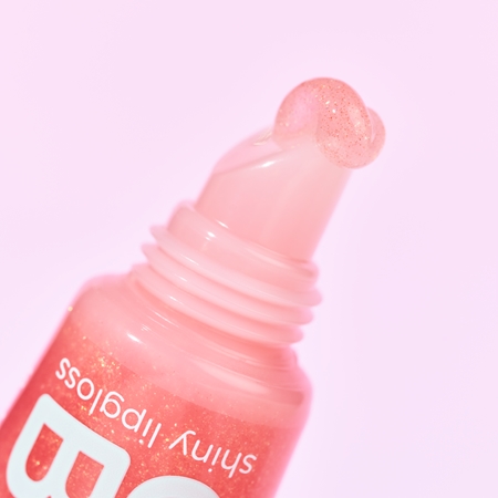 essence Candy Bomb lip gloss