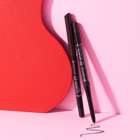 essence 8h Matte Comfort matowa kredka do ust z temperówką