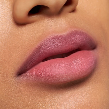 essence Blur Soufflé Vedel matt huulepulk