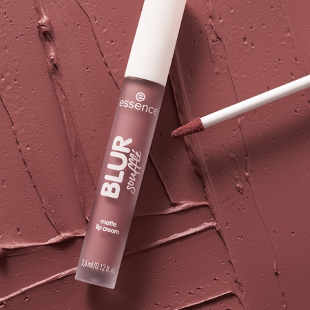 essence Blur Soufflé Vedel matt huulepulk