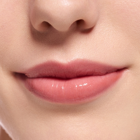 essence Juicy Bomb Lipgloss mit vergrößerndem Effekt