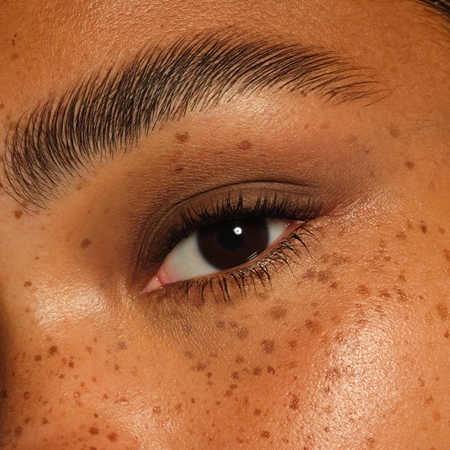 essence BLUR NUDE Eyeshadow Stick