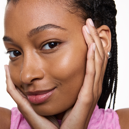 essence hydro PLUMP SERUM PRIMER sérum hidratante sob a maquilhagem