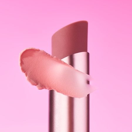 essence Blur Soufflé tönender Lippenbalsam mit Matt-Effekt
