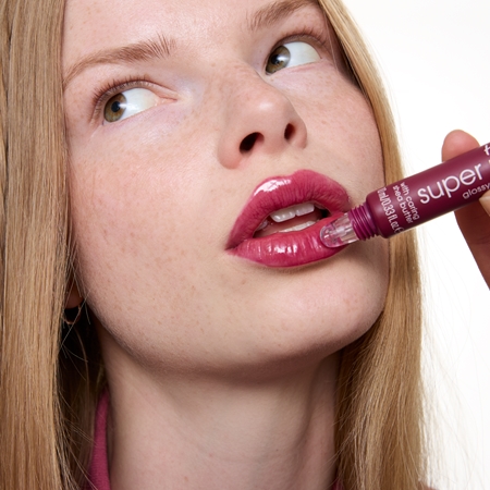 essence the super peptide glossy lip treatment Læbepomade