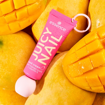 essence JUICY NAIL feuchtigkeitsspendende Creme für die Hände mit Clip