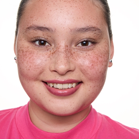 essence milky GLAZED tönender Lippenbalsam mit Glanz