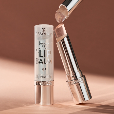 essence Hydra Kiss Lip Balm glänzender Lippenbalsam
